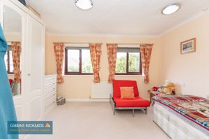 Bedroom- click for photo gallery